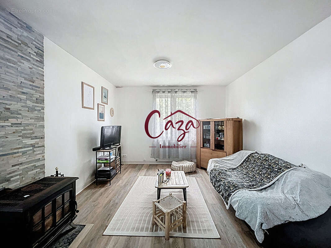 Maison à CAMBLANES-ET-MEYNAC