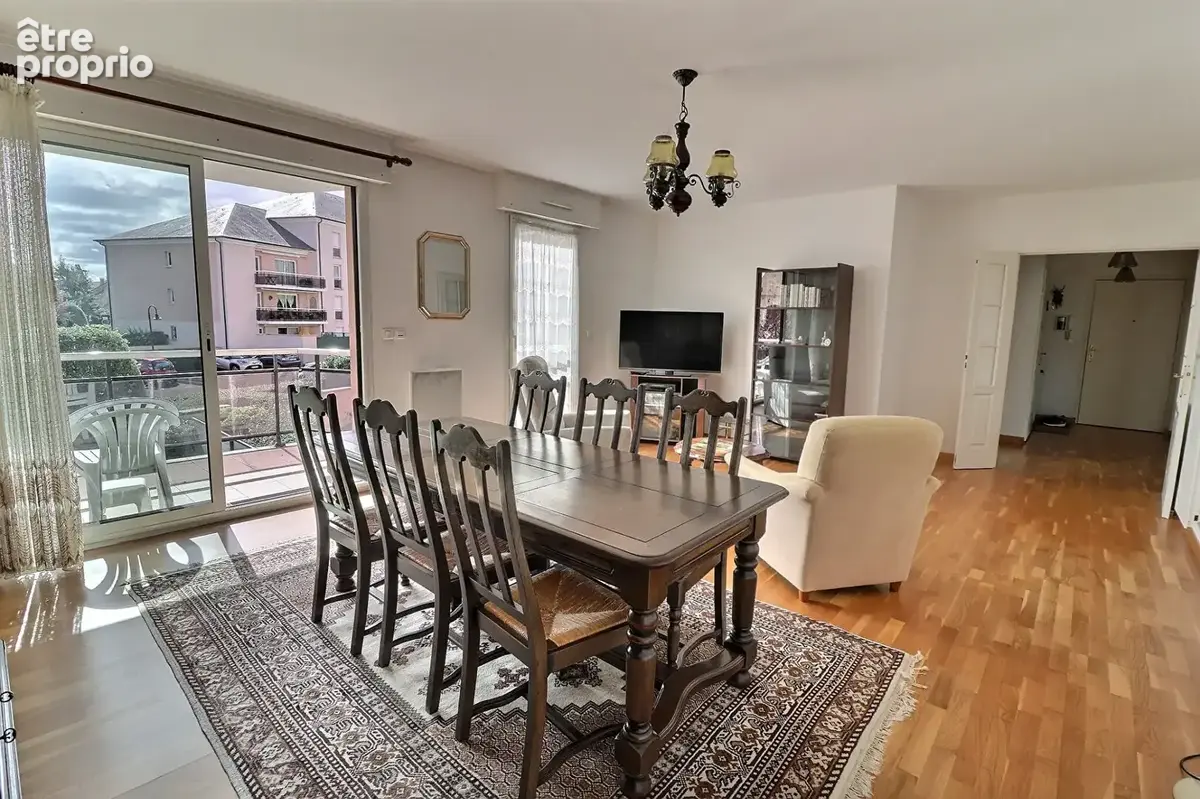 Appartement à RAMBOUILLET
