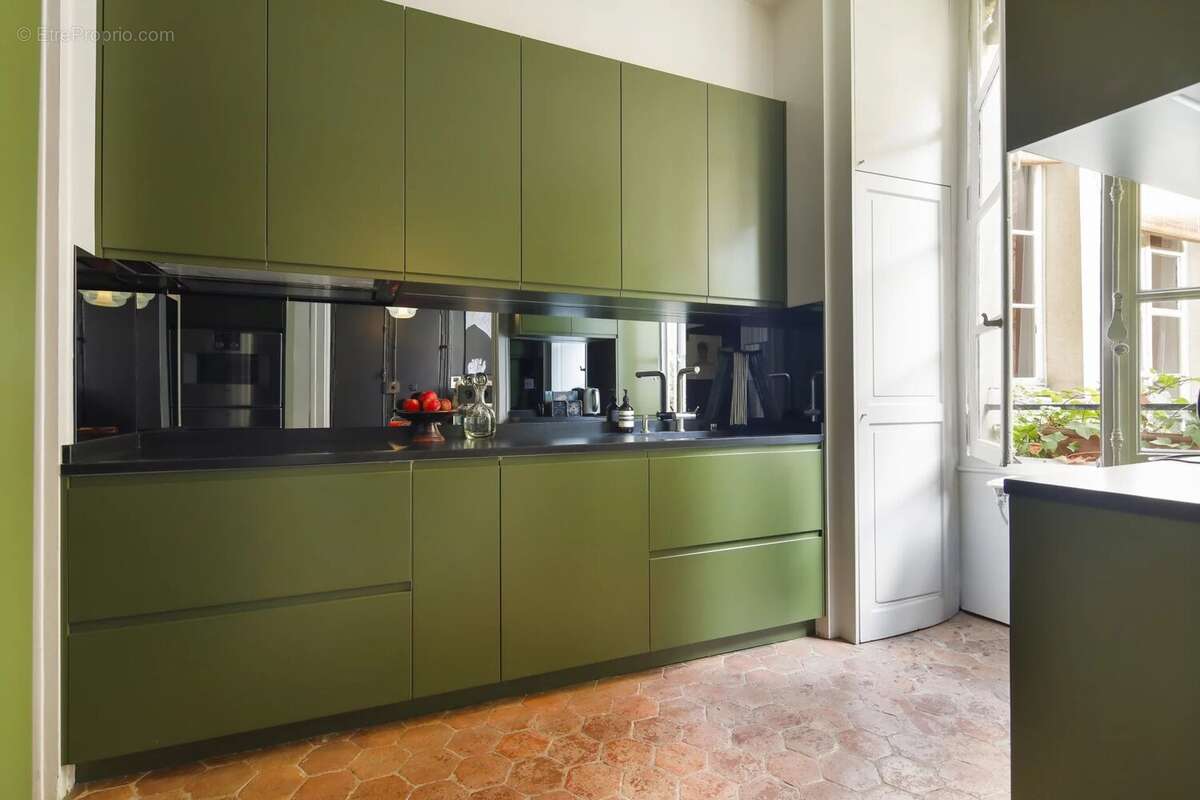 Appartement à PARIS-3E