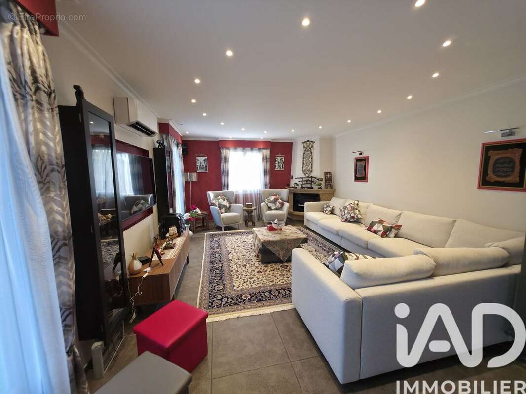 Photo 6 - Maison à SAINT-FARGEAU-PONTHIERRY