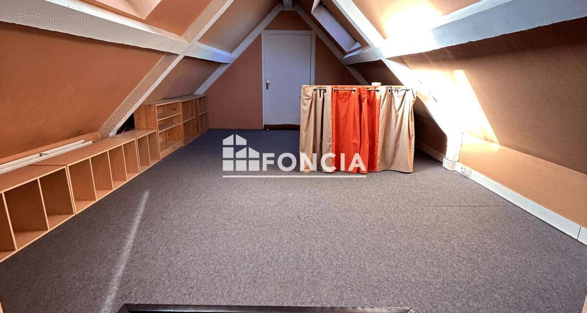 À vendre Appartement 3 pièces 88 m²  avec terrasse, Lent 01240 - photo 4