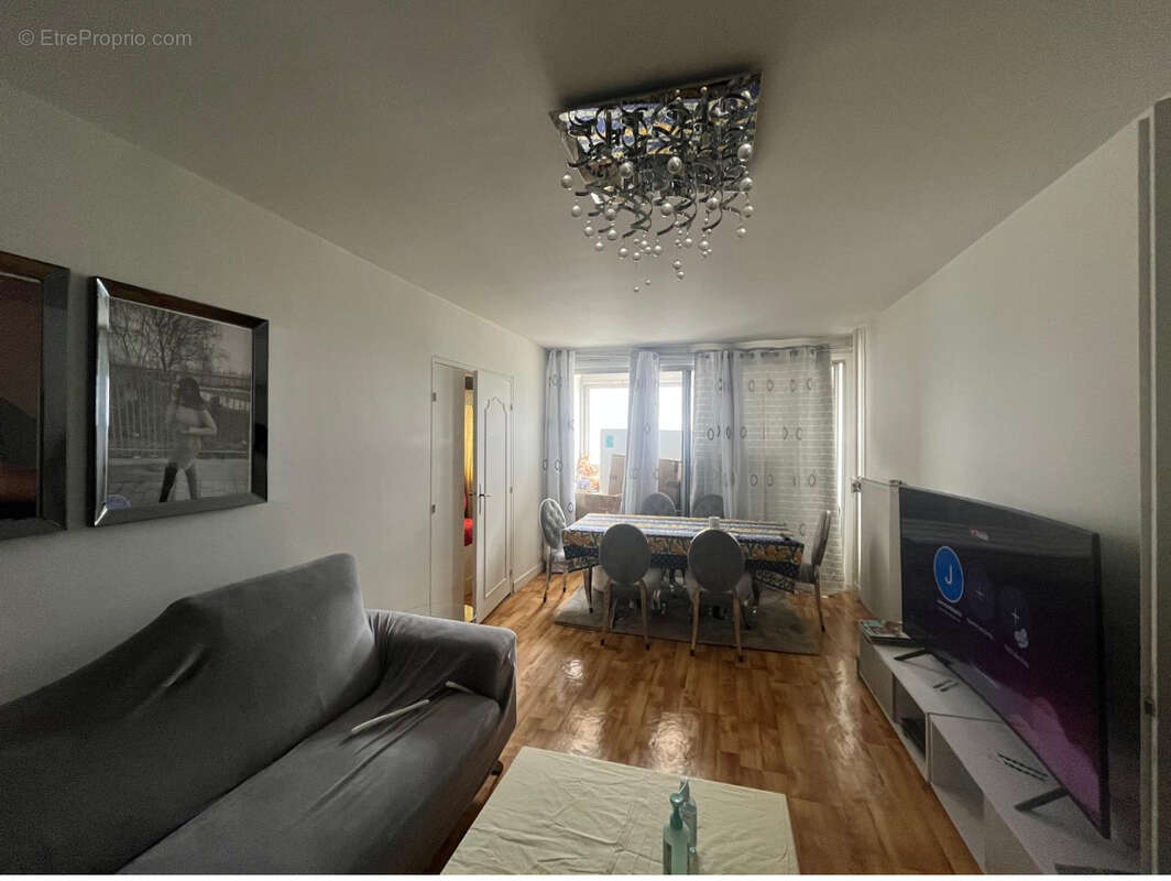 Appartement à COLOMBES
