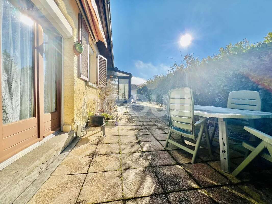 Maison à AIGUEPERSE