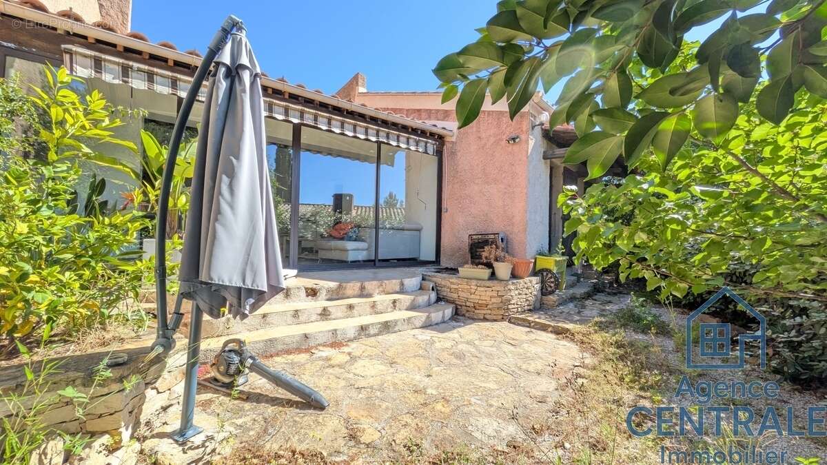 Maison 77 m² à La Ciotat  - photo 2