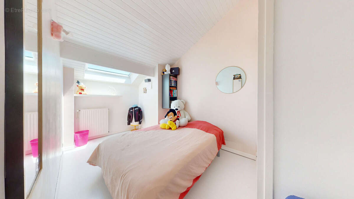 ANGLET - Quartier Hardoy - T4 duplex de 80 m² avec balcon et cave - photo 9