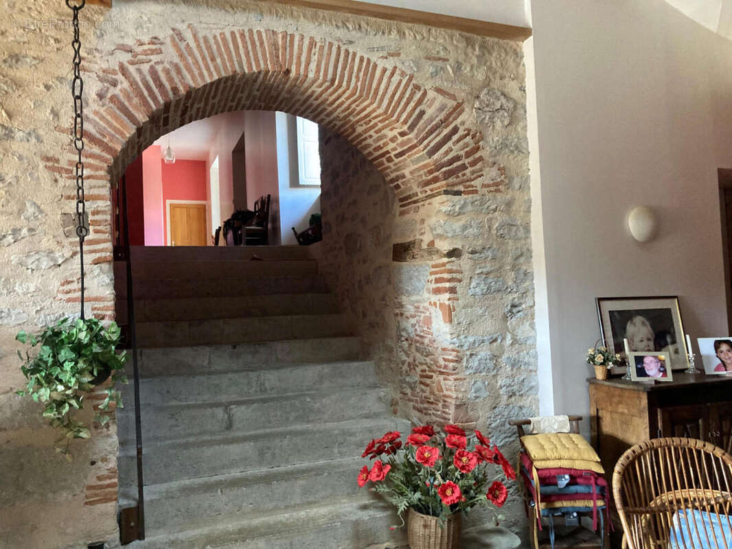 escalier etage - Maison à CAHORS