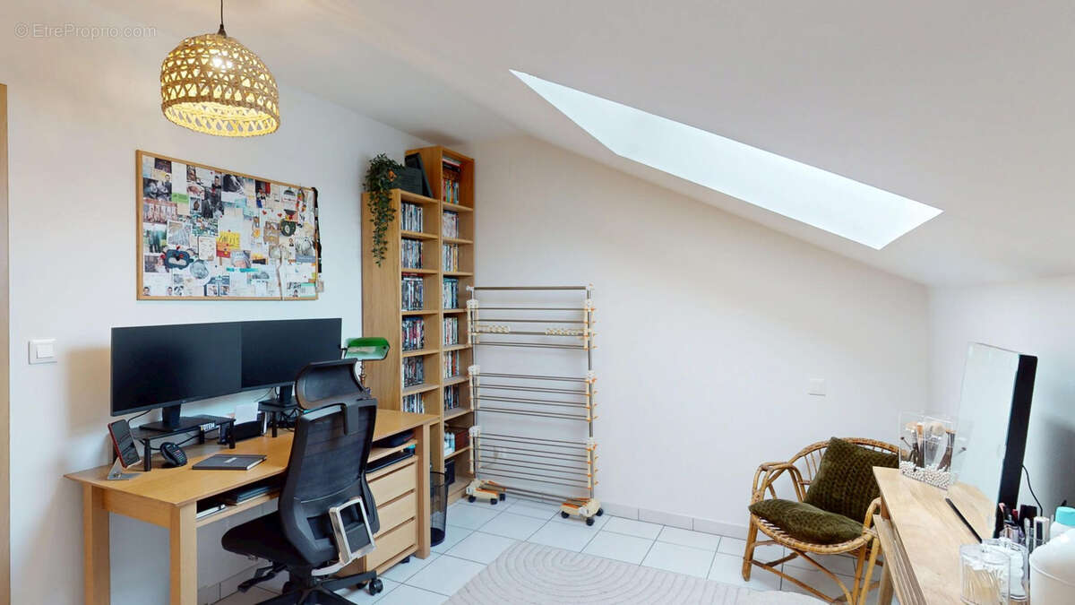 Appartement à ARS-SUR-MOSELLE