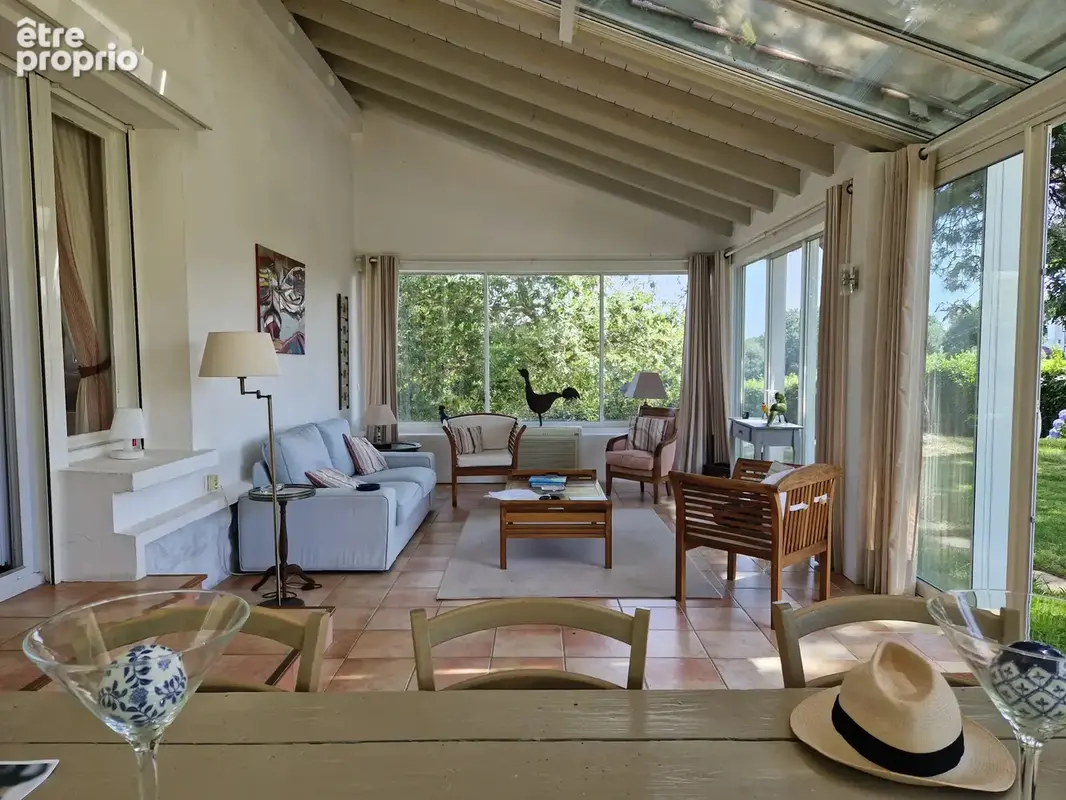 Magnifique maison avec piscine et jardin arboré - URRUGNE - photo 12