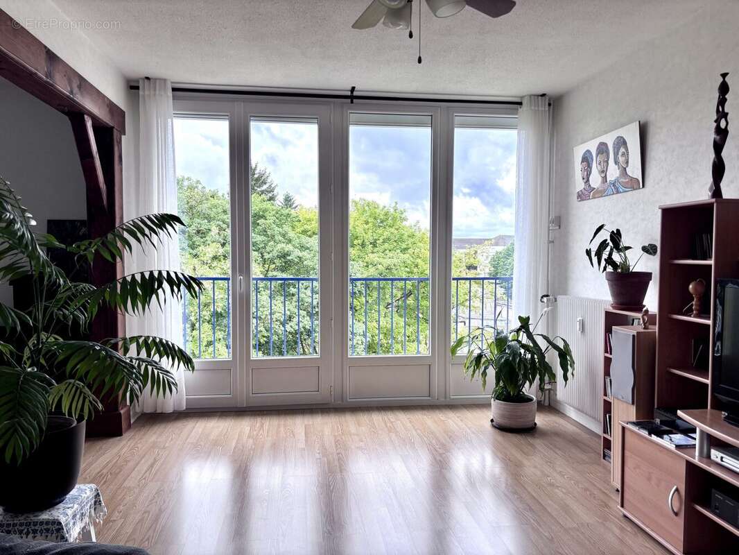 Appartement à CHEVIGNY-SAINT-SAUVEUR