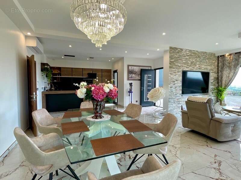 Maison à SAINT-JEAN-DE-GONVILLE