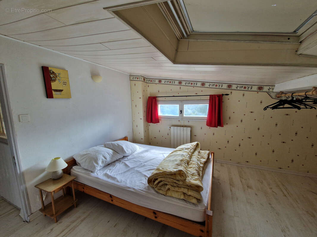 Maison à SAINT-JEAN-DU-PIN