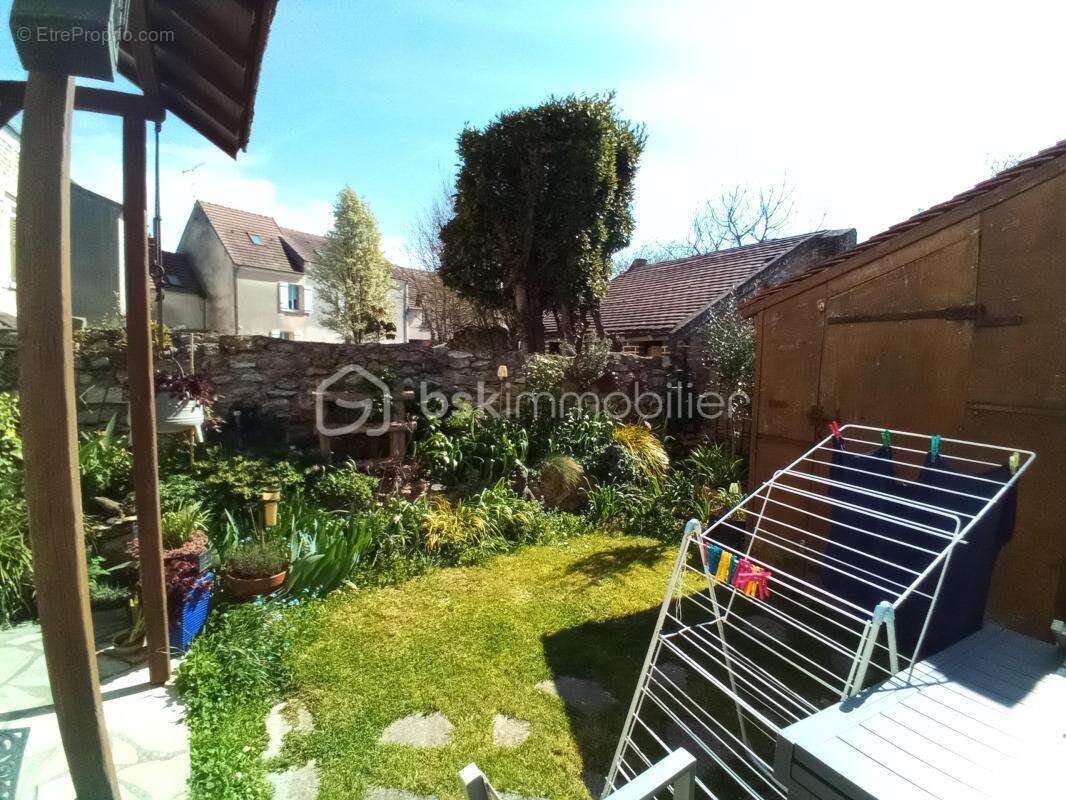 Maison à CLAYE-SOUILLY