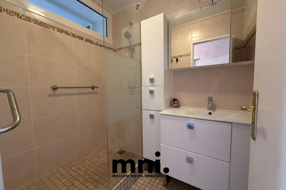 Appartement T2 avec terrasse vue mer   Pin Rolland - photo 7