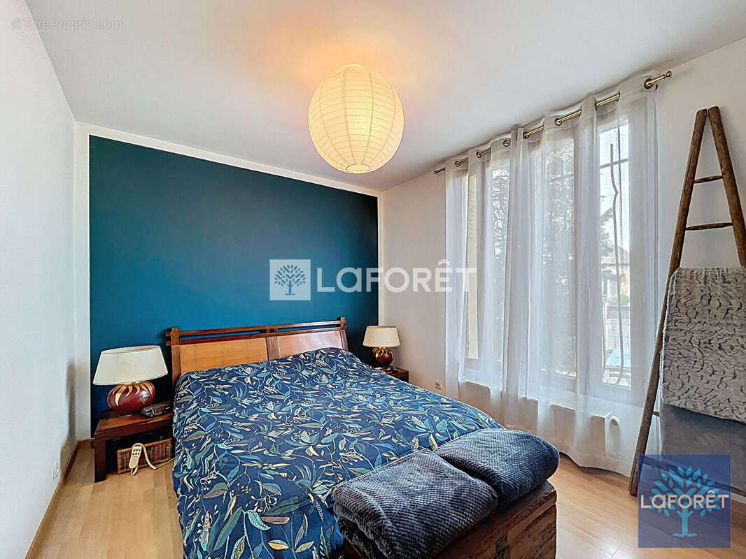 Maison à VIGNEUX-SUR-SEINE