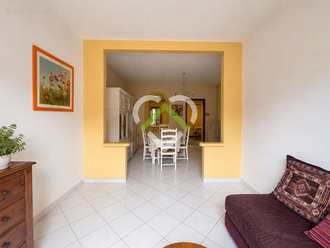 Maison à vendre Lille FIVES / HELLEMMES située sur une charmante placette au calme - photo 4