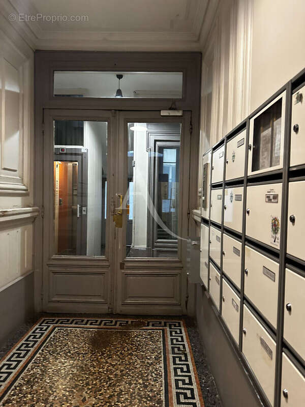 Appartement à PARIS-18E