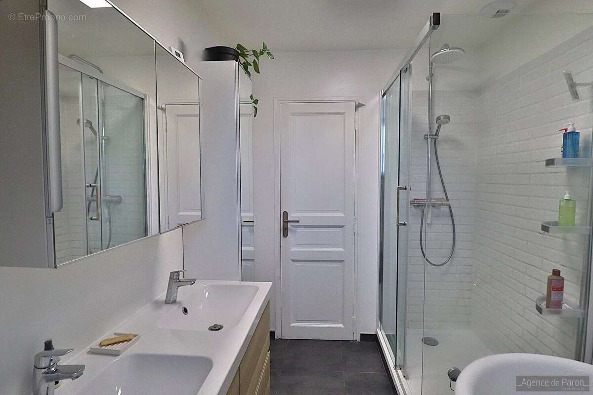 Maison à VERRIERES-LE-BUISSON