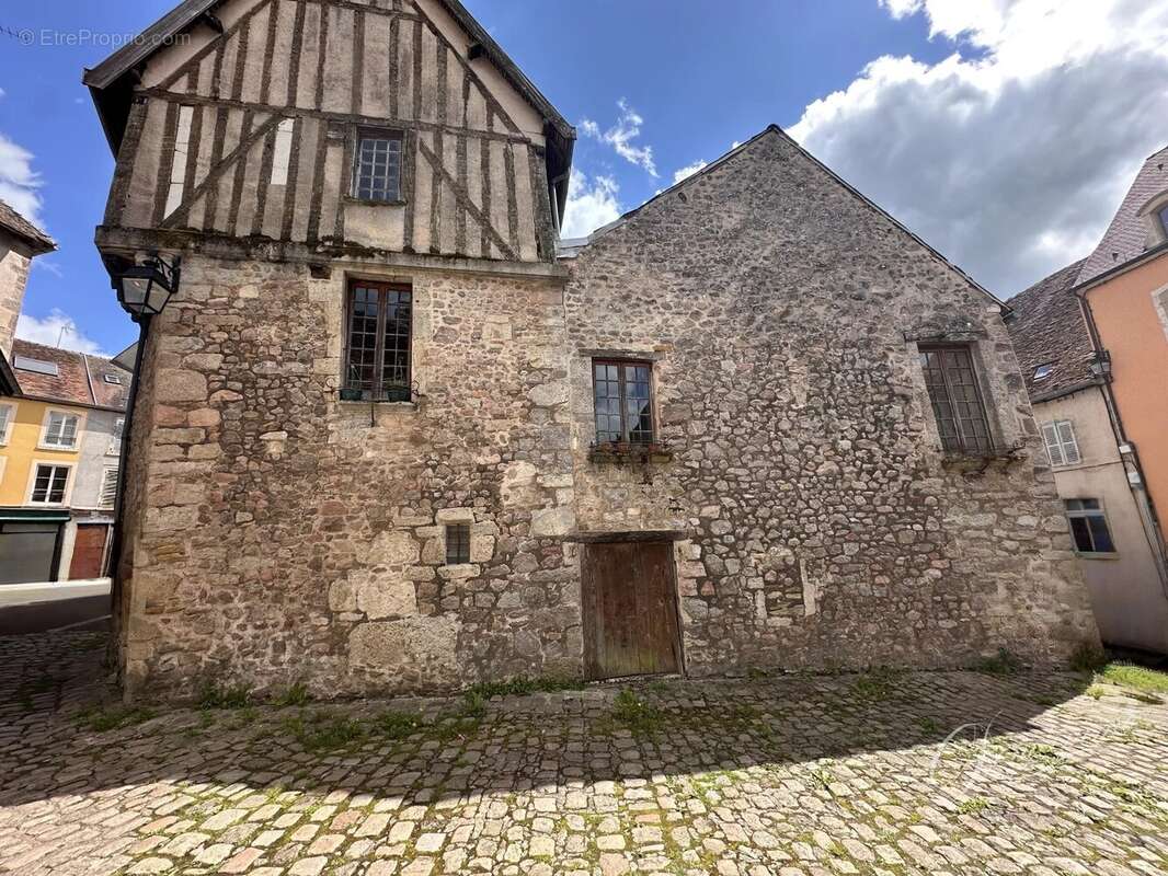 Maison à SAULIEU