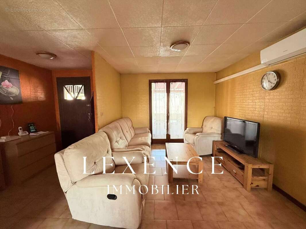 Maison à LA FARE-LES-OLIVIERS