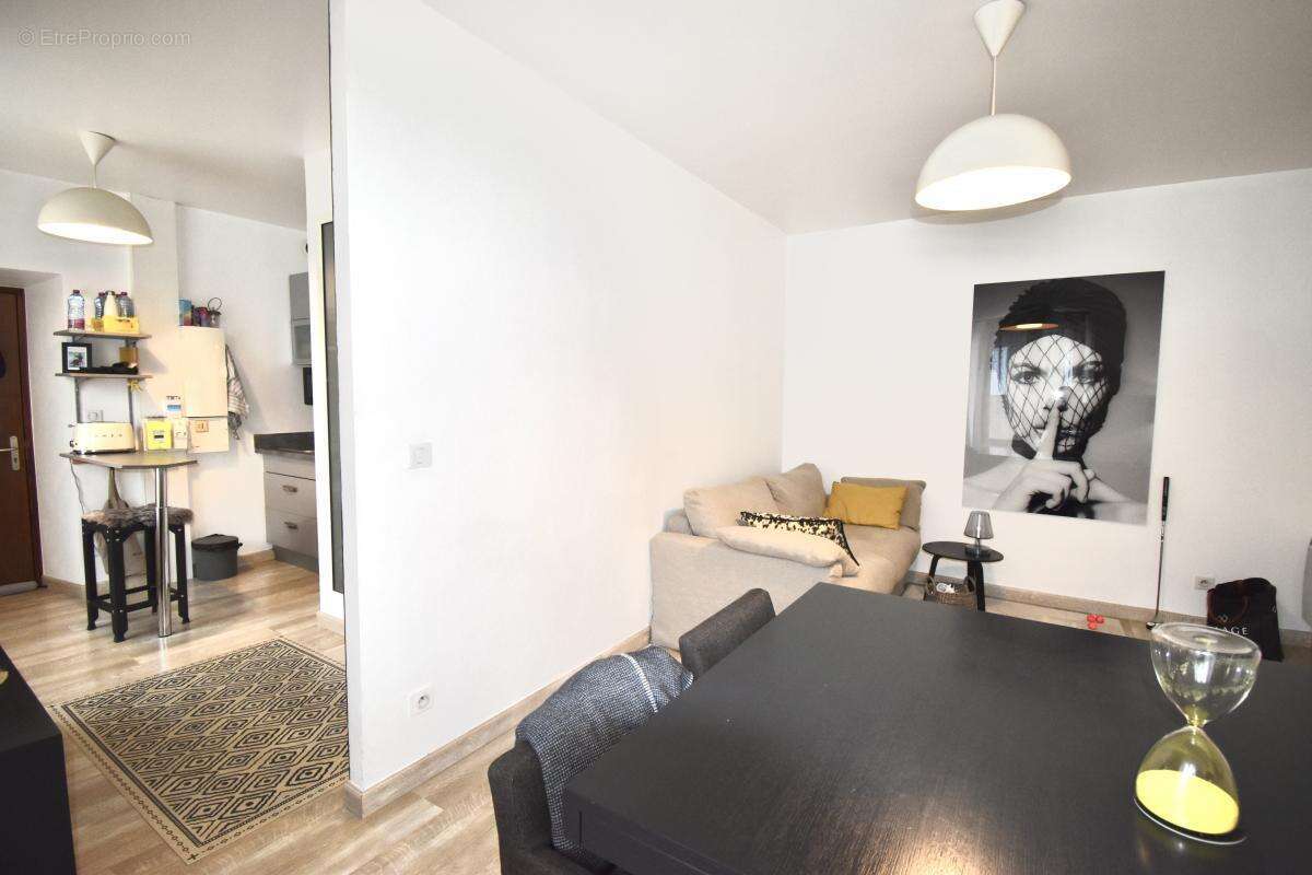 Appartement à LA ROCHE-SUR-FORON