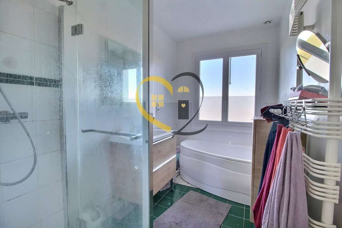 Maison à SOYE-EN-SEPTAINE