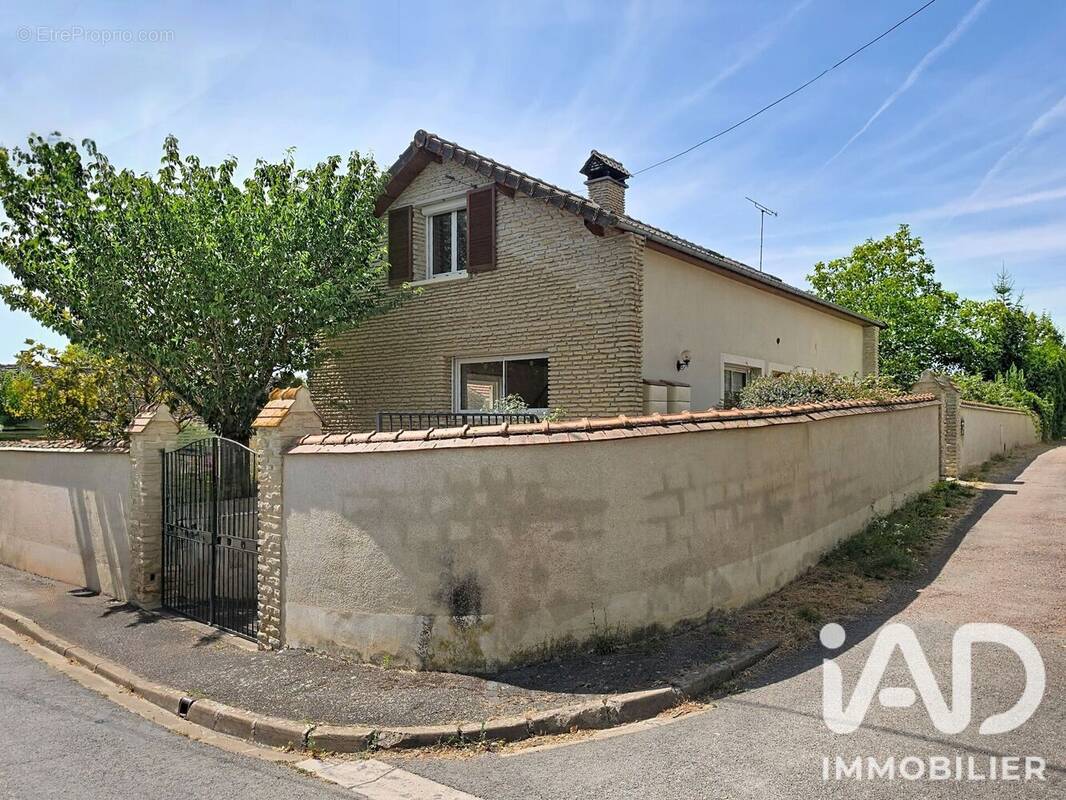 Photo 1 - Maison à MISY-SUR-YONNE