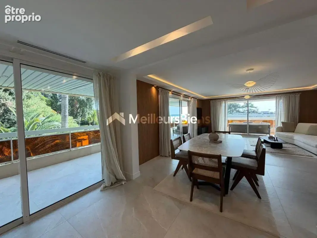 Cannes-Basse Californie : Appartement 5 pièces terrasse, vue mer - photo 3