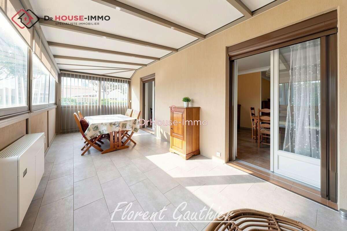 Maison 136 m² à Pertuis  - photo 7