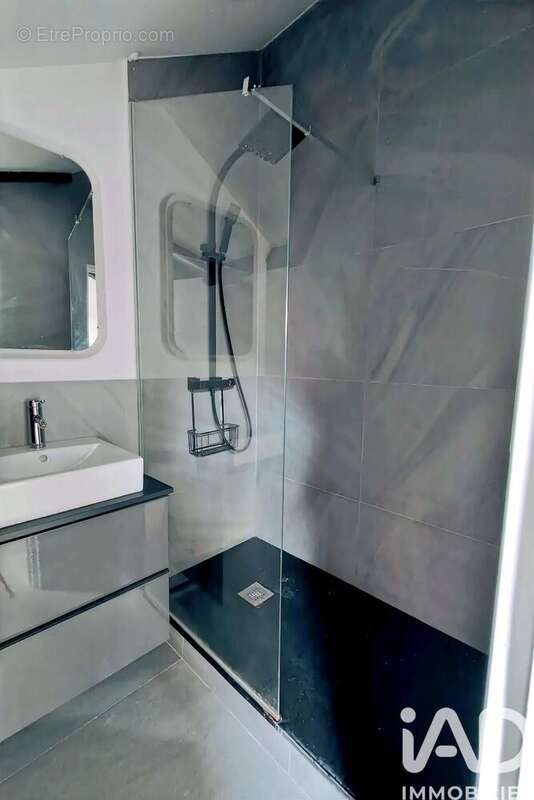 Photo 8 - Appartement à PARIS-20E