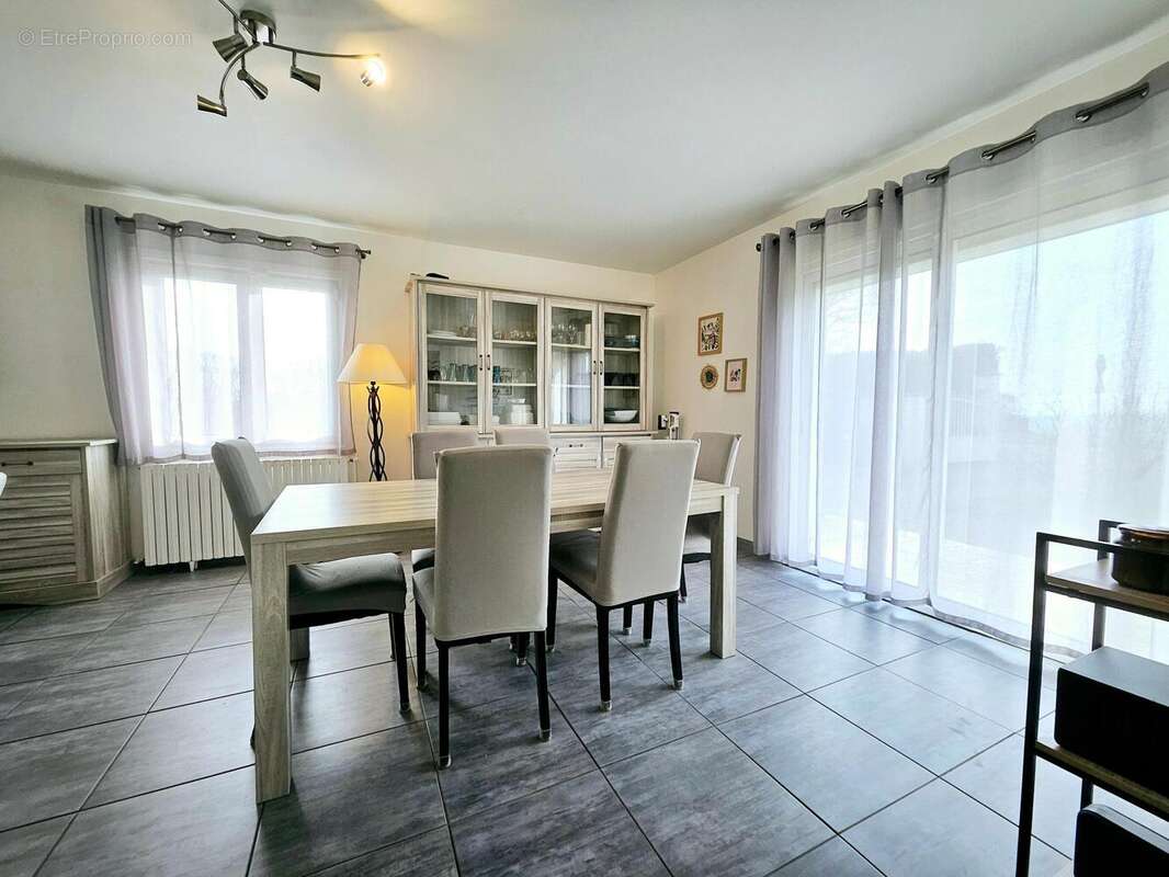 Photo 4 - Maison à LONGNES