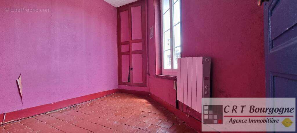 Maison à ETAIS-LA-SAUVIN