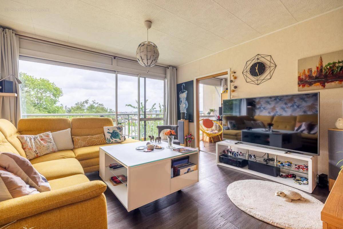 Appartement à VELIZY-VILLACOUBLAY