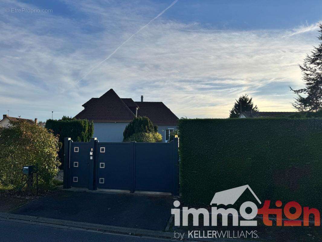 Maison à SAINT-QUENTIN-LA-MOTTE-CROIX-AU-BAILLY