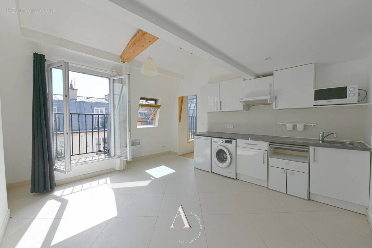 Appartement à PARIS-9E