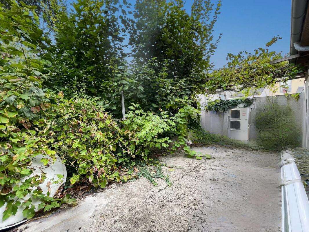 Maison à SAINT-PIERRE-DES-CORPS