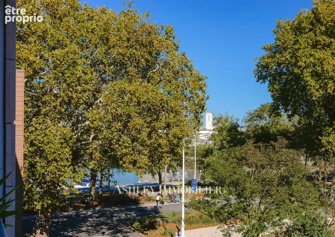 Appartement d'exception 188 m2 avec terrasse et vue sur le Chenal   La Rochelle - Quartier Médiathèque - photo 9