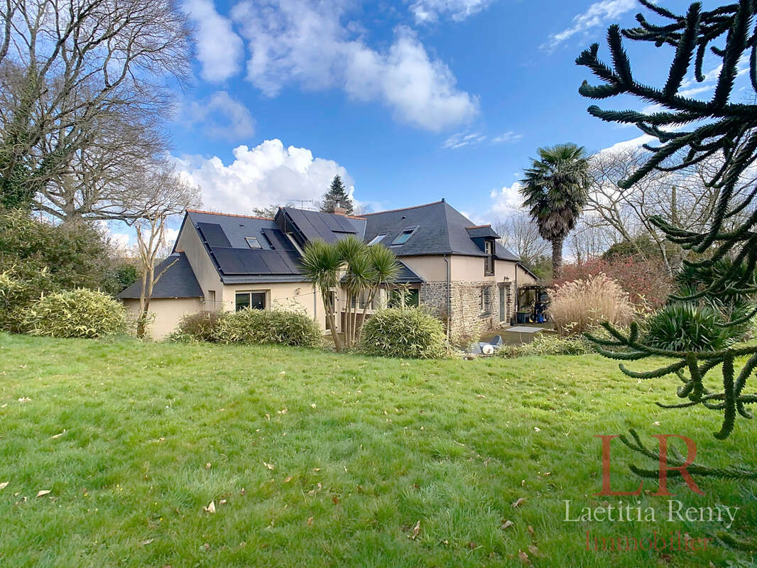 Maison à VERN-SUR-SEICHE