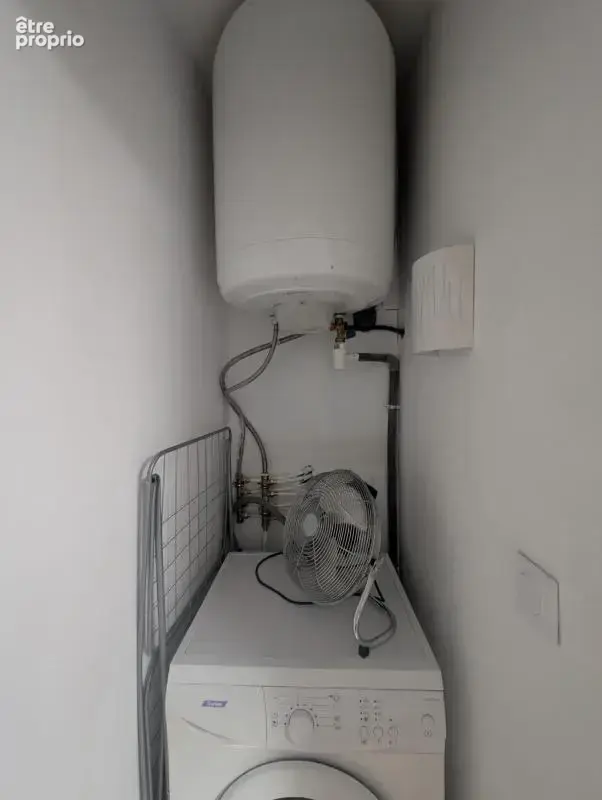 PÉZENAS — Appartement dernier étage, proche Cours Jean Jaurès - photo 7