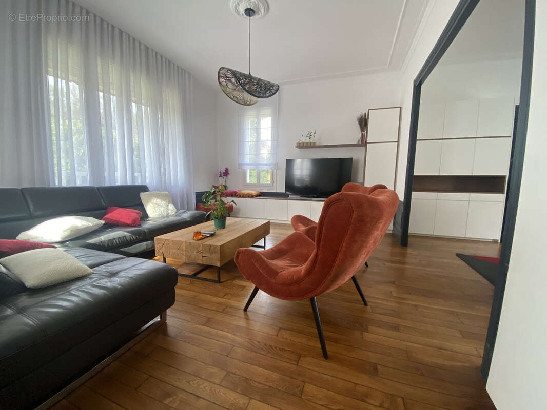 Nouvelle exclusivité centre ville etampes maison de caractere  240 m2 5chambres - photo 6