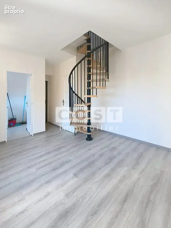 Maison 3 pièces 47 m² à vendre à Courbevoie (92400) - photo 1