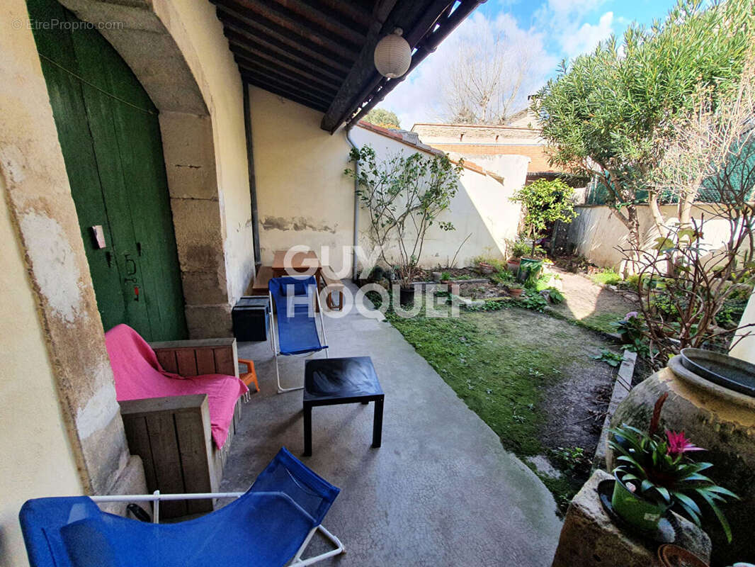 Maison vigneronne avec  jardin 90 m2 + dépendances - photo 2