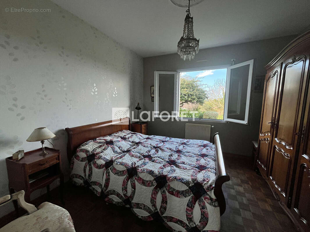 Maison à PLOUGRESCANT