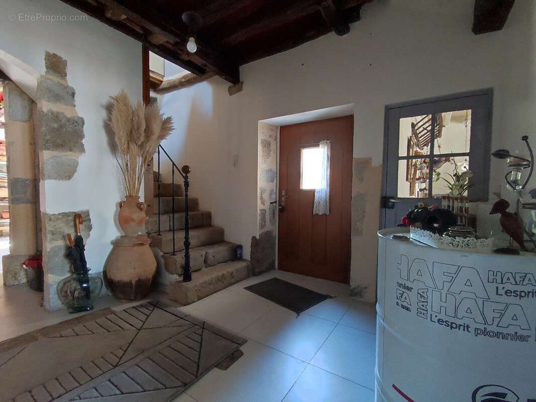 Maison ancienne 170 m2 5 min de VOVES - photo 5