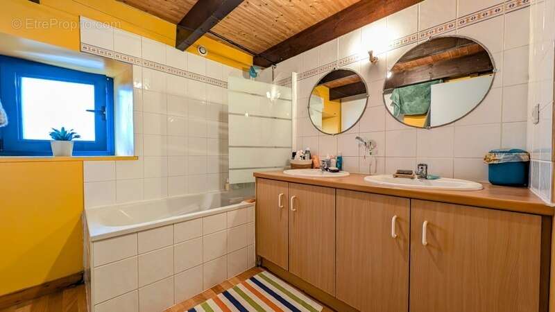 Maison à LOGONNA-DAOULAS