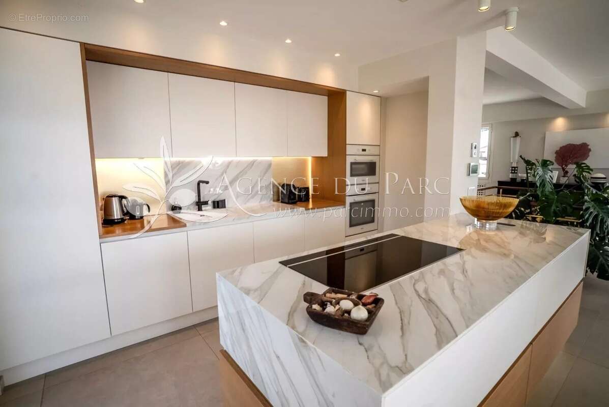 Elégante villa avec vue mer époustouflante! - photo 13