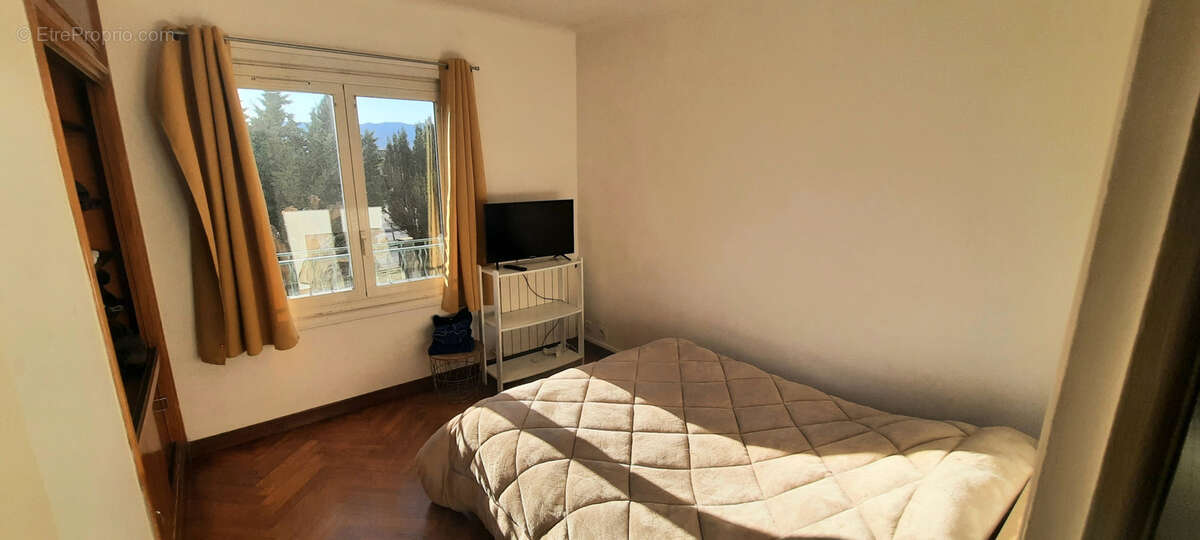 Grande batisse indépendante  composée de 2 logements loués 66 vallespir - photo 5