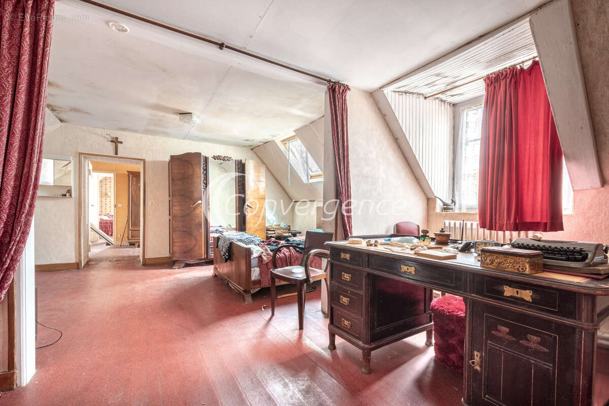 Maison à VICQ-SUR-BREUILH