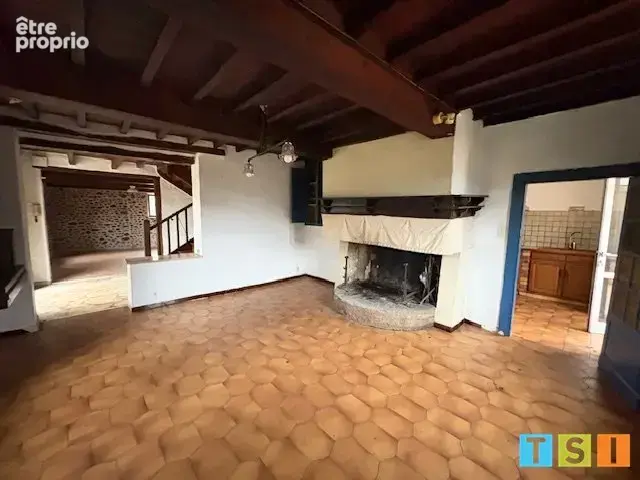 Maison avec dépendances et terrain. - photo 17