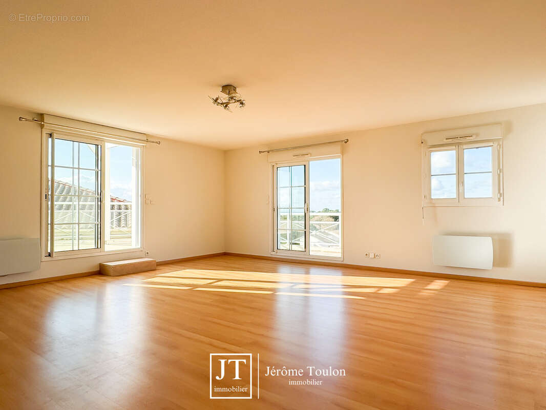 Appartement à VAUX-SUR-MER