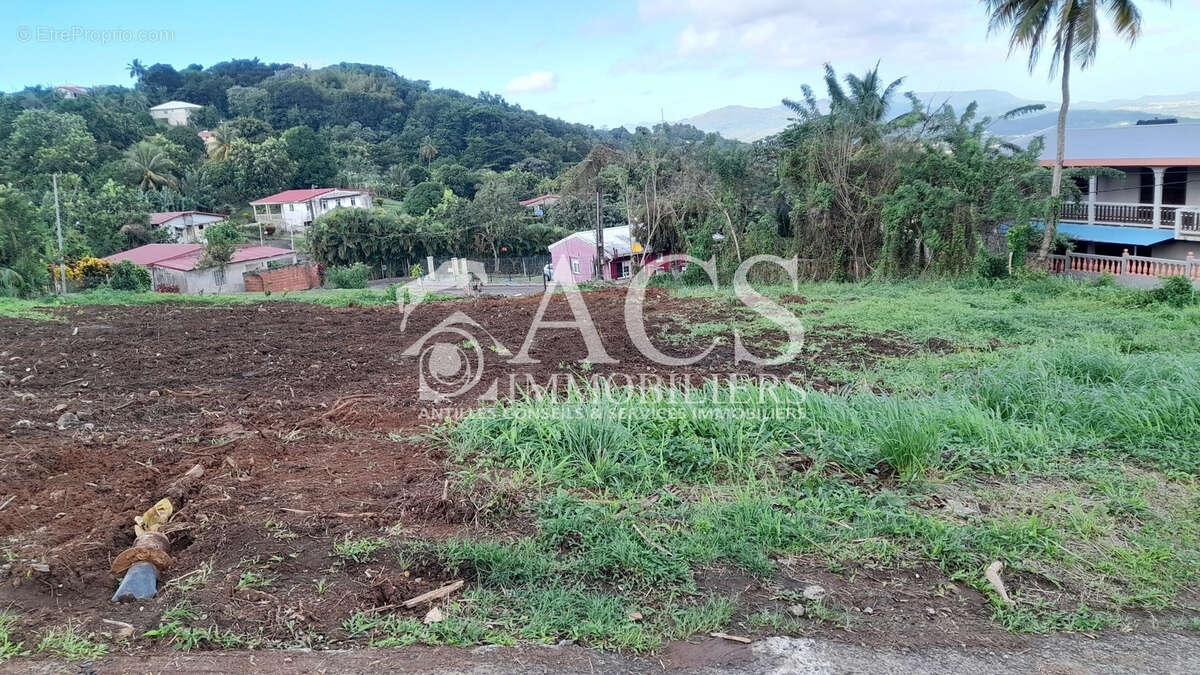 Terrain à vendre au quartier Desmarinières - RIVIERE-SALEE - photo 2